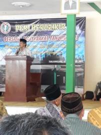 PGRI BERDZIKIR BERSAMA MASYARAKAT TANJUNGSARI  DI BALAI DESA NGESTIREJO